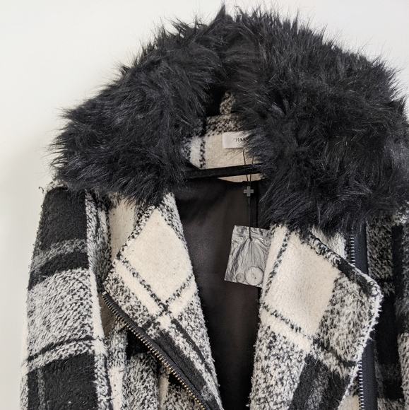 Plaid Wool Blend Coat w/ Removable Faux Fur Collar - Picture 2 of 9